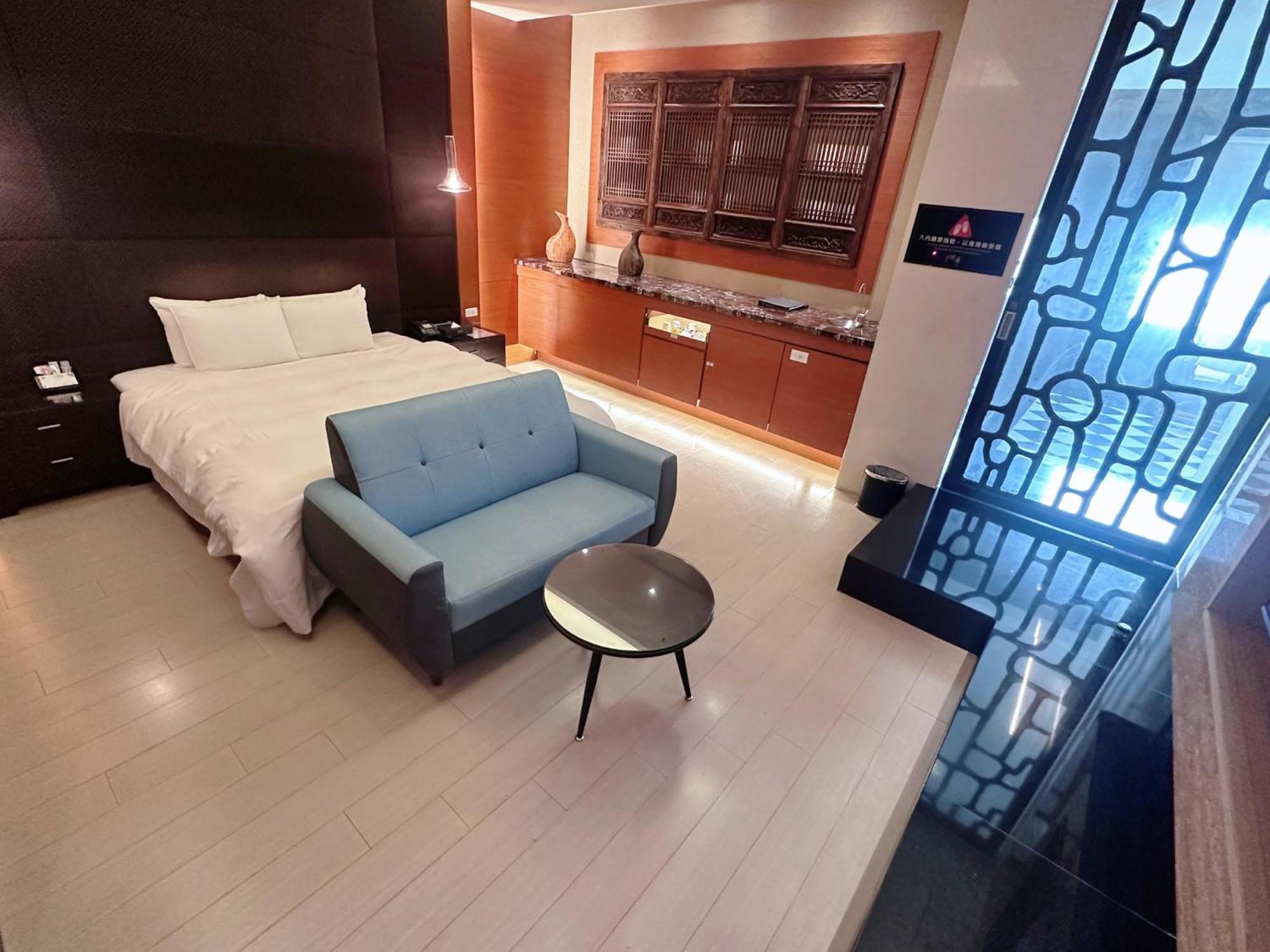 Orient Luxury Villa Motel Huwei Buitenkant foto